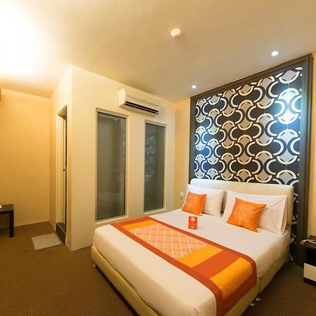 קואלה לומפור Oyo 126 Rae Hotel מראה חיצוני תמונה